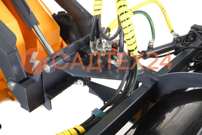 Мини-погрузчик BAUMECH ML-02, дв.Zongshen GB460E + гидравлическая щётка 115 см